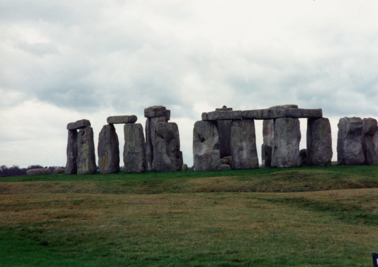 AandM visit England 1993- Stonehenge 3